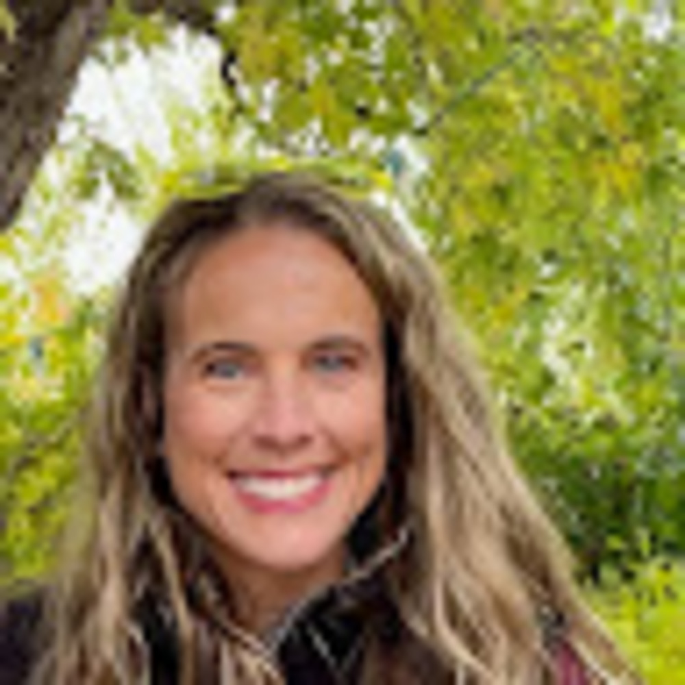 Meet your Posher, Carrie